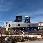 La Casa ,