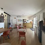 La Casa فندق
