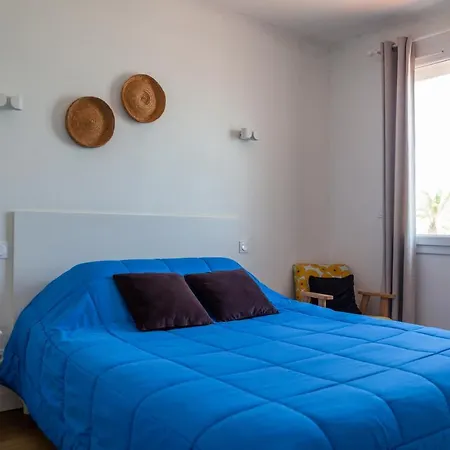 La Casa , 3*