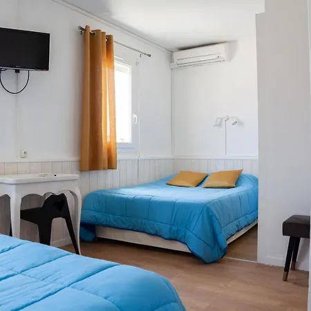 La Casa , 3*
