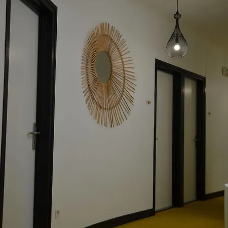 La Casa , Hotel