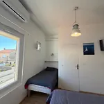 La Casa , Hotel